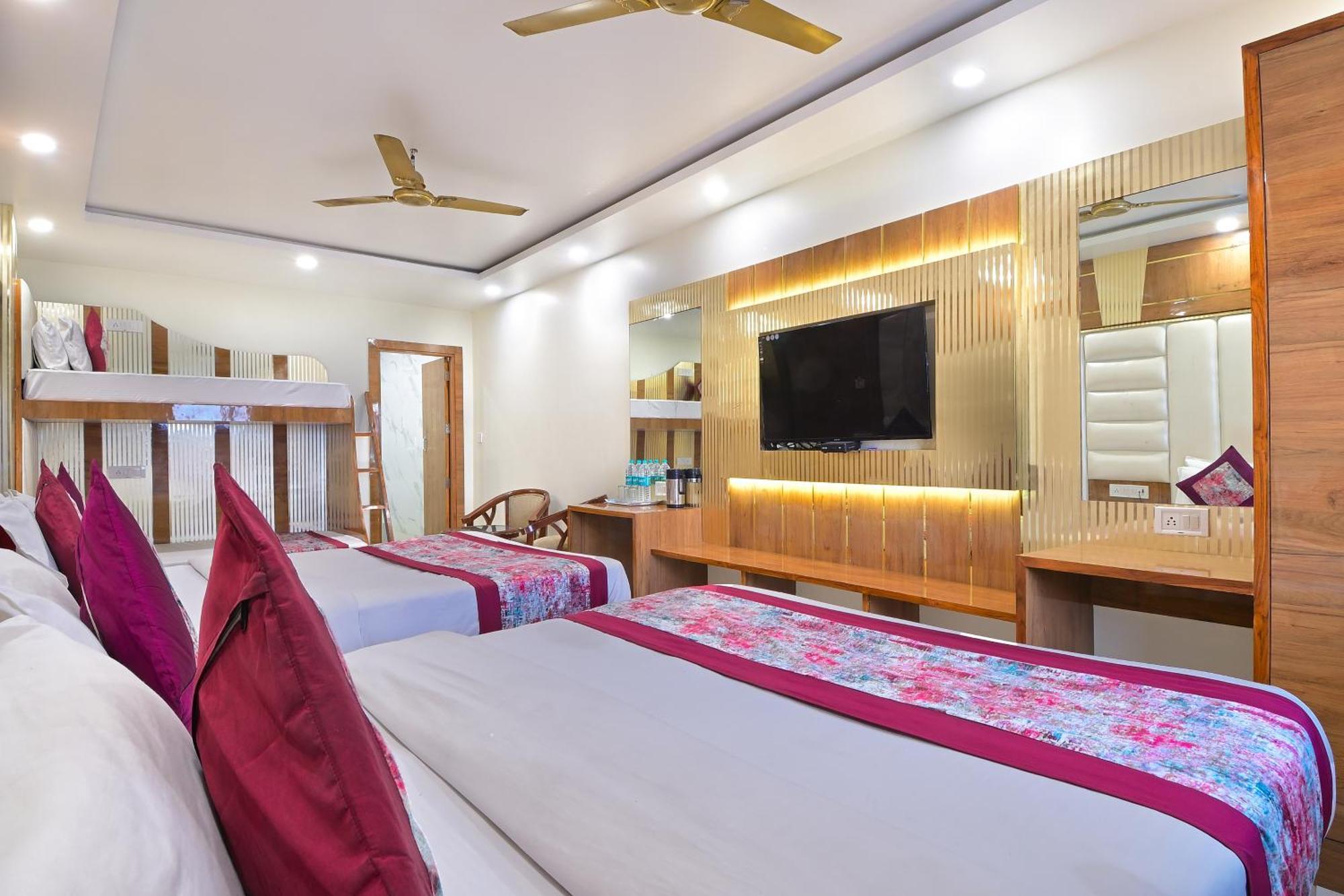 Hotel Glow Inn Paharganj-3 Mins Walk From New Delhi Railway Station Exterior photo